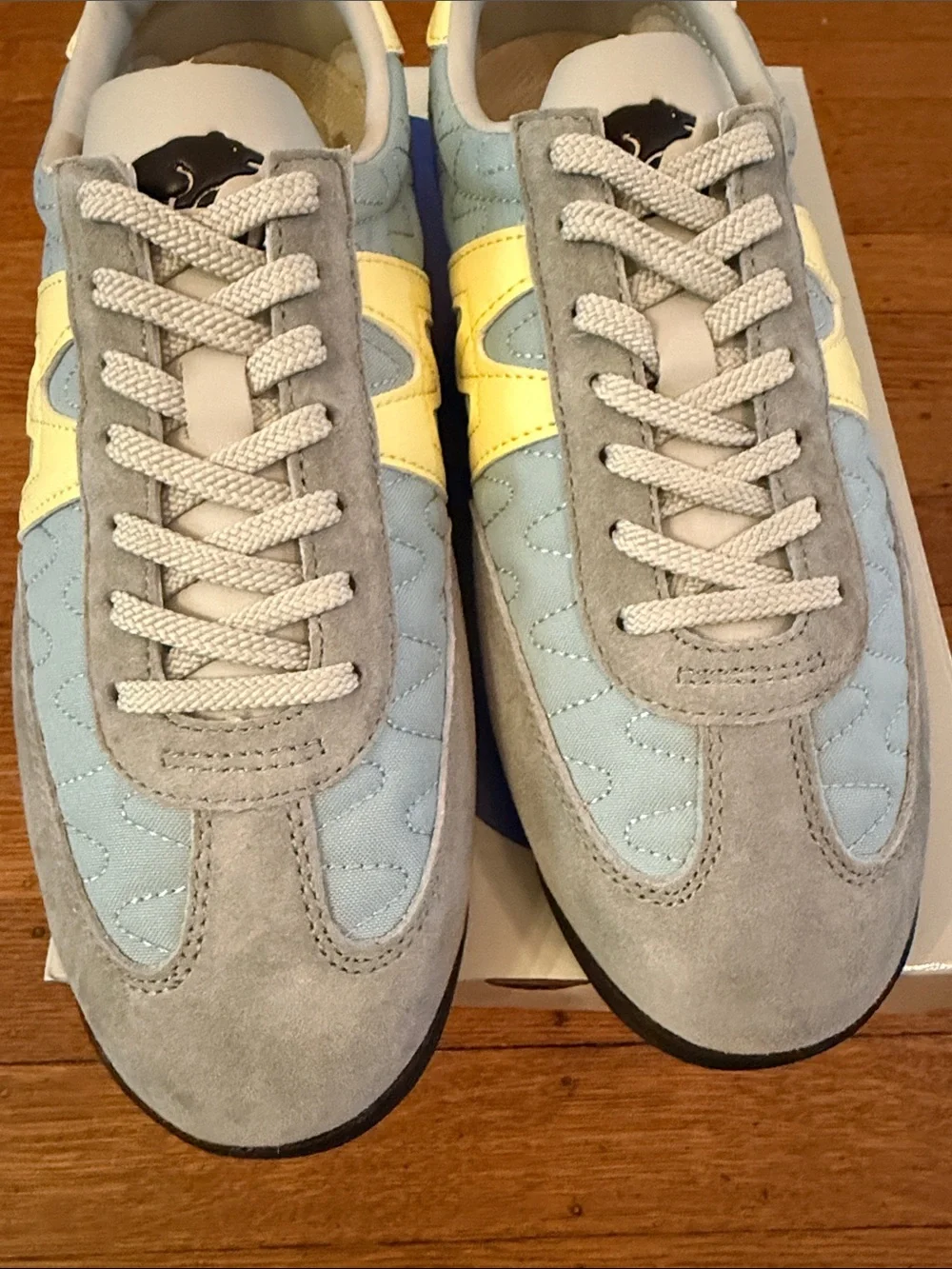 Karhu light blue